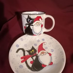 Macskás tányér és bögre kézzel festett porcelán ajándék